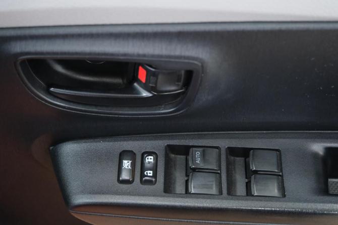 Toyota Vitz III (XP130) с пробегом 2011 года, цена 799 000 рублей, 115000 км, хэтчбек, Автокод Объявления