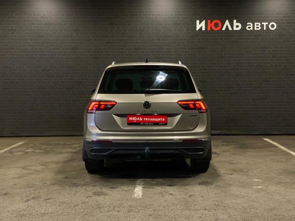 Volkswagen Tiguan II Рестайлинг с пробегом 2021 года, цена 2 950 000 рублей, 145519 км, внедорожник, Автокод Объявления