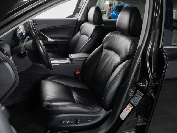 Lexus IS II Рестайлинг 2 с пробегом 2012 года, цена 1 849 000 рублей, 202839 км, седан, Автокод Объявления