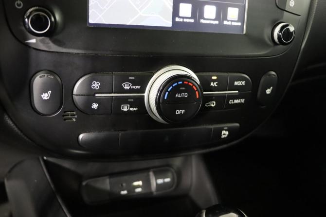 Kia Soul II Рестайлинг с пробегом 2017 года, цена 1 429 990 рублей, 99380 км, хэтчбек, Автокод Объявления