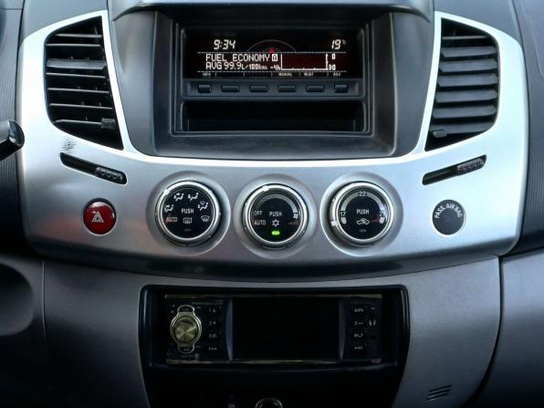 Mitsubishi L200 IV с пробегом 2011 года, цена 1 419 000 рублей, 202683 км, offers.body_type.unknown, Автокод Объявления