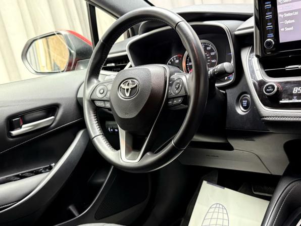 Toyota Corolla XII (E210) с пробегом 2019 года, цена 1 849 000 рублей, 93400 км, хэтчбек, Автокод Объявления
