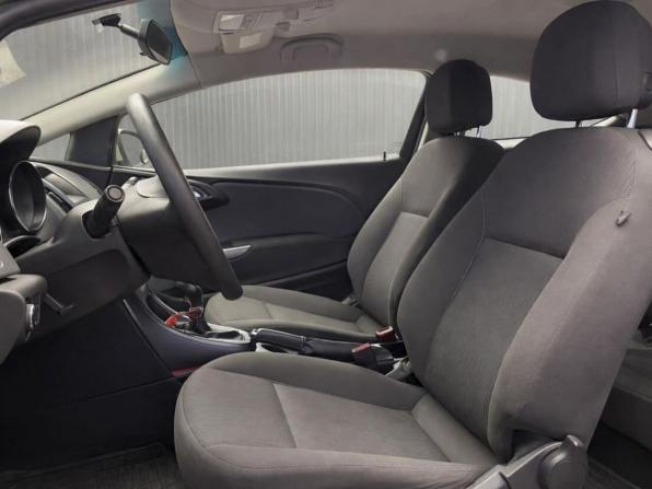 Opel Astra J Рестайлинг с пробегом 2011 года, цена 797 000 рублей, 71790 км, хэтчбек, Автокод Объявления