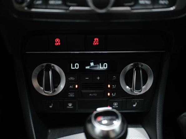 Audi Q3 I (8U) с пробегом 2012 года, цена 1 659 000 рублей, 155594 км, внедорожник, Автокод Объявления
