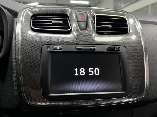 Renault Sandero II Рестайлинг с пробегом 2019 года, цена 1 090 000 рублей, 118446 км, хэтчбек, Автокод Объявления
