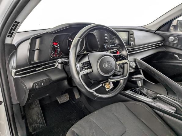 Hyundai Elantra VII (CN7) с пробегом 2022 года, цена 2 010 000 рублей, 69901 км, седан, Автокод Объявления