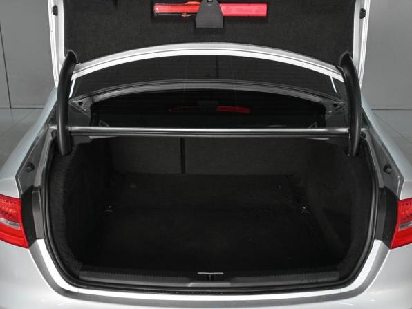 Audi A4 IV (B8) Рестайлинг с пробегом 2012 года, цена 1 160 000 рублей, 273379 км, седан, Автокод Объявления