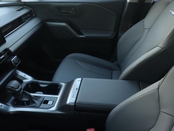 Toyota RAV4 VI (XA60) с пробегом 2026 года, цена 4 220 000 рублей, 10 км, внедорожник, Автокод Объявления