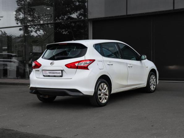 Nissan Tiida II с пробегом 2015 года, цена 1 000 000 рублей, 155325 км, хэтчбек, Автокод Объявления