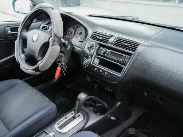 Honda Civic VII Рестайлинг с пробегом 2004 года, цена 550 000 рублей, 275876 км, седан, Автокод Объявления