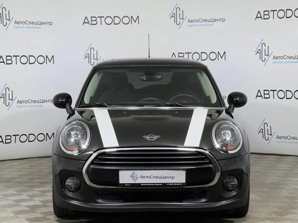 Mini Hatch III (F55/F56) Рестайлинг с пробегом 2019 года, цена 1 749 900 рублей, 68940 км, хэтчбек, Автокод Объявления