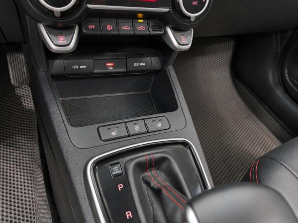 Kia Rio IV Рестайлинг с пробегом 2021 года, цена 1 825 000 рублей, 58500 км, седан, Автокод Объявления