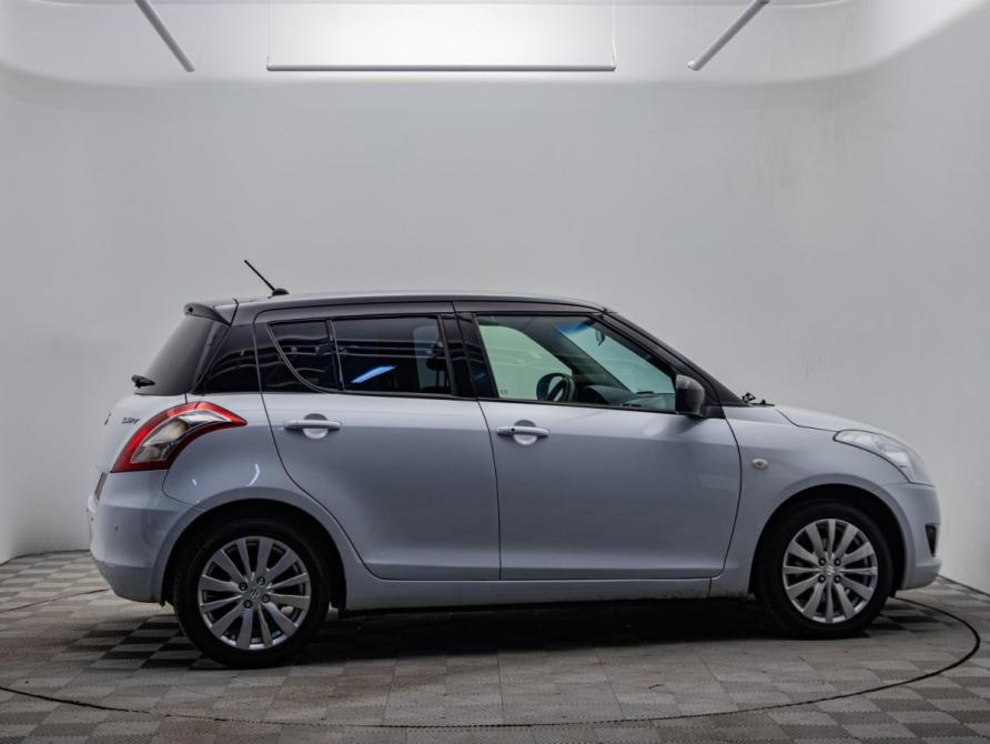 Suzuki Swift IV Москва  - изображение 6