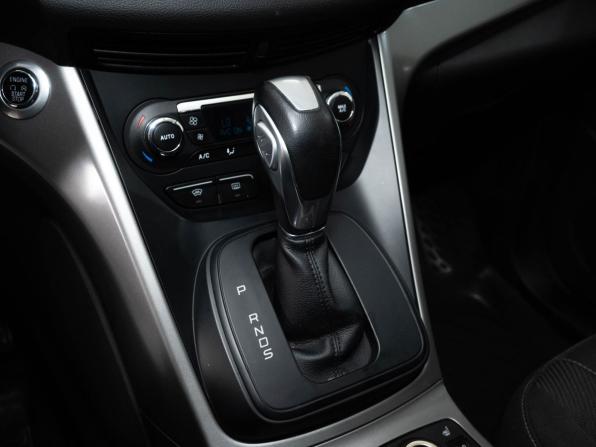 Ford Kuga II Рестайлинг с пробегом 2016 года, цена 1 598 000 рублей, 84413 км, внедорожник, Автокод Объявления