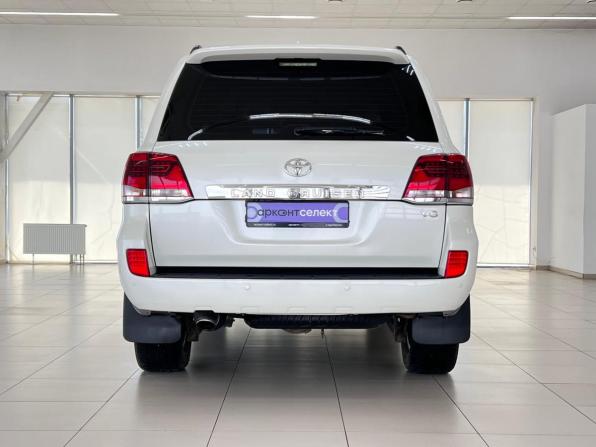 Toyota Land Cruiser 200 Series Рестайлинг 1 с пробегом 2013 года, цена 3 800 000 рублей, 218223 км, внедорожник, Автокод Объявления