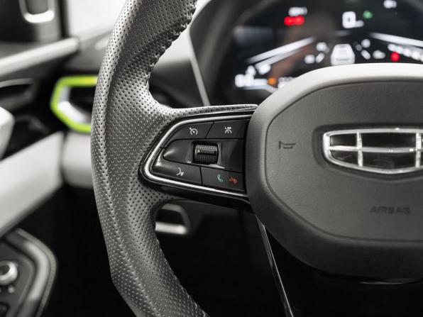 Geely Coolray I Рестайлинг с пробегом 2023 года, цена 1 849 000 рублей, 60850 км, внедорожник, Автокод Объявления
