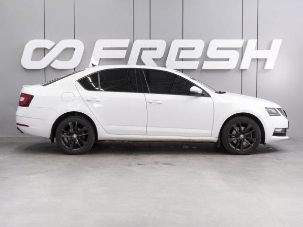 Skoda Octavia III (A7) Рестайлинг с пробегом 2017 года, цена 1 850 000 рублей, 178104 км, лифтбек, Автокод Объявления