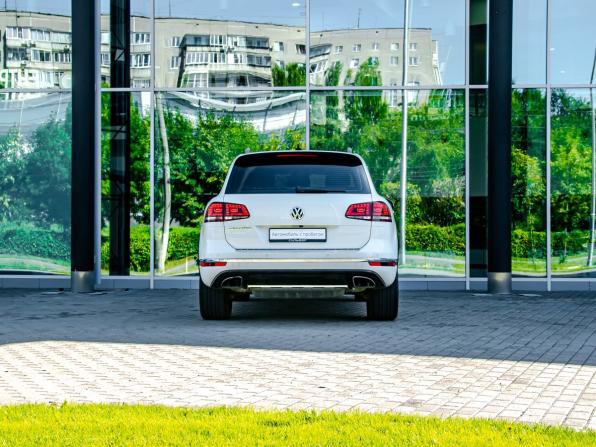 Volkswagen Touareg II Рестайлинг с пробегом 2016 года, цена 3 350 000 рублей, 92676 км, внедорожник, Автокод Объявления