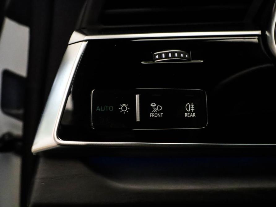 Audi Q8 I (4M) Москва  - изображение 10