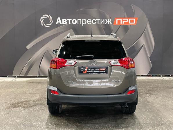 Toyota RAV4 IV (XA40) с пробегом 2014 года, цена 2 044 000 рублей, 220551 км, внедорожник, Автокод Объявления
