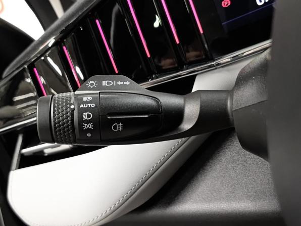 Geely Atlas II с пробегом 2023 года, цена 2 356 000 рублей, 91780 км, внедорожник, Автокод Объявления