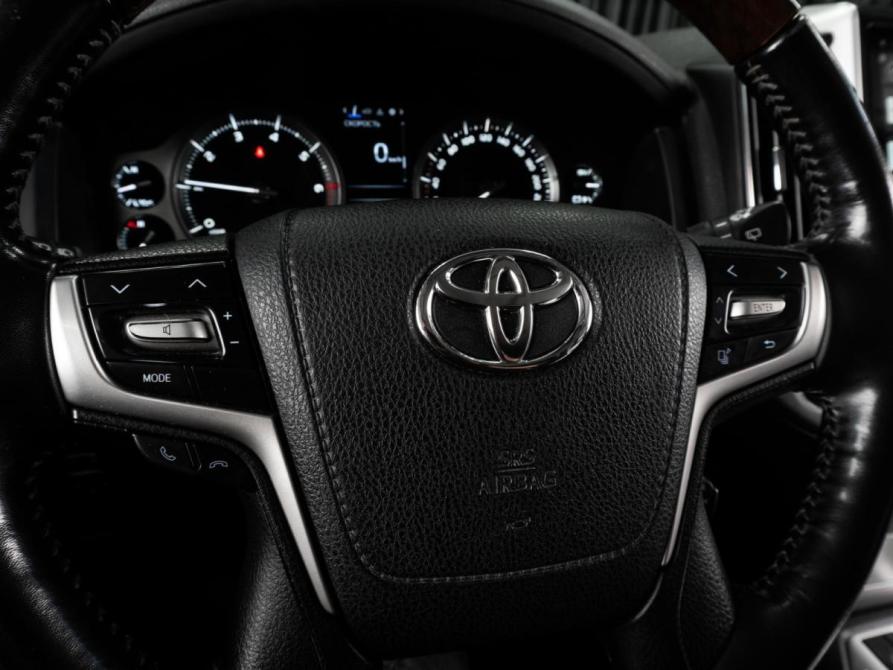 Toyota Land Cruiser 200 Series Рестайлинг 2 Тюмень  - изображение 22