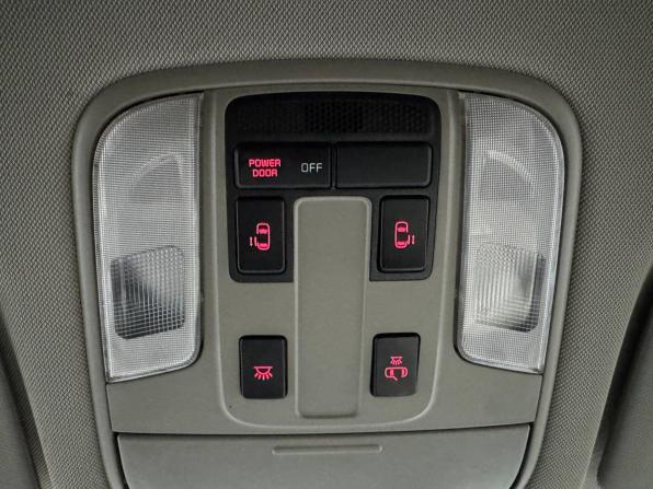Kia Carnival III с пробегом 2019 года, цена 2 850 000 рублей, 165226 км, минивэн, Автокод Объявления