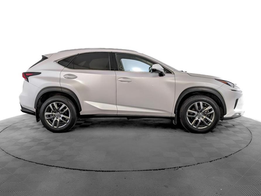 Lexus NX I Рестайлинг Москва  - изображение 4