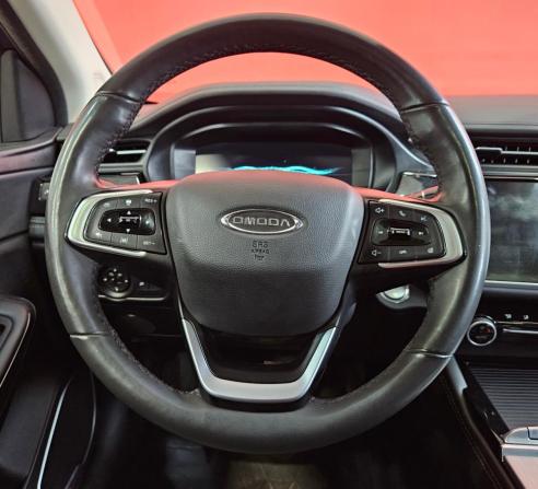 Omoda S5 с пробегом 2023 года, цена 1 410 000 рублей, 79000 км, седан, Автокод Объявления