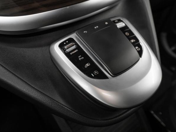 Mercedes-Benz V-Класс III (W447) Рестайлинг с пробегом 2021 года, цена 7 400 000 рублей, 150333 км, минивэн, Автокод Объявления