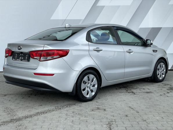 Kia Rio III Рестайлинг с пробегом 2017 года, цена 858 000 рублей, 163313 км, седан, Автокод Объявления