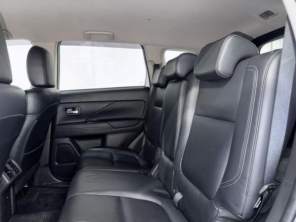 Mitsubishi Outlander III Рестайлинг 3 с пробегом 2018 года, цена 1 850 000 рублей, 170650 км, внедорожник, Автокод Объявления
