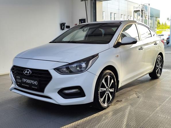Hyundai Solaris II с пробегом 2017 года, цена 1 049 000 рублей, 90000 км, седан, Автокод Объявления