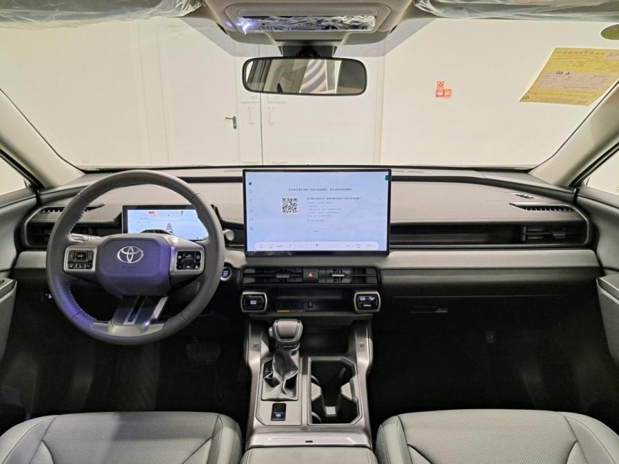 Toyota RAV4 VI (XA60) Казань  - изображение 17