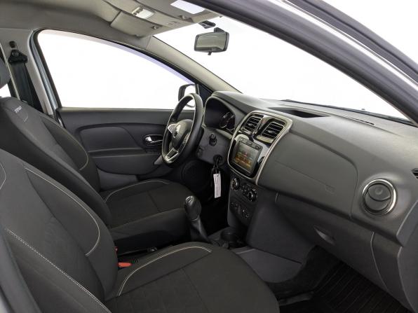 Renault Sandero II Рестайлинг с пробегом 2019 года, цена 1 240 000 рублей, 32690 км, хэтчбек, Автокод Объявления