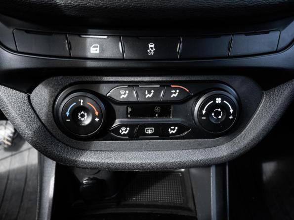 Lada (ВАЗ) Vesta I с пробегом 2018 года, цена 900 000 рублей, 111467 км, седан, Автокод Объявления