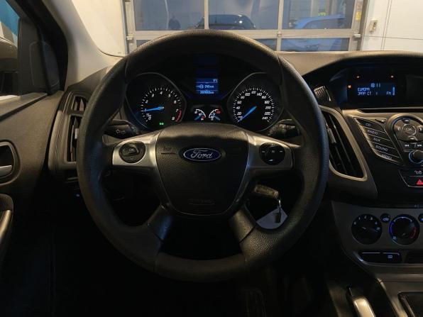 Ford Focus III с пробегом 2013 года, цена 577 000 рублей, 207080 км, хэтчбек, Автокод Объявления