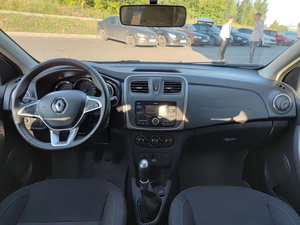 Renault Logan II Рестайлинг с пробегом 2019 года, цена 890 000 рублей, 177951 км, седан, Автокод Объявления