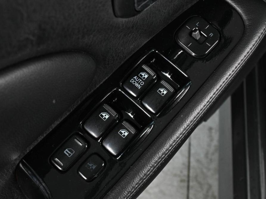 Hyundai Sonata IV (EF) Рестайлинг Ростов-на-Дону  - изображение 14
