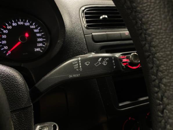 Volkswagen Polo V с пробегом 2011 года, цена 700 000 рублей, 125131 км, седан, Автокод Объявления