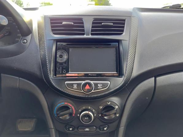 Hyundai Solaris I с пробегом 2011 года, цена 705 000 рублей, 171960 км, седан, Автокод Объявления
