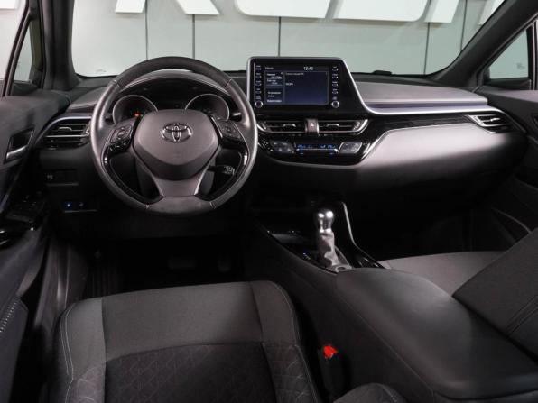 Toyota C-HR I Рестайлинг с пробегом 2020 года, цена 2 749 000 рублей, 19437 км, внедорожник, Автокод Объявления