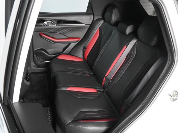 Geely Coolray I Рестайлинг с пробегом 2024 года, цена 2 199 000 рублей, 24050 км, внедорожник, Автокод Объявления