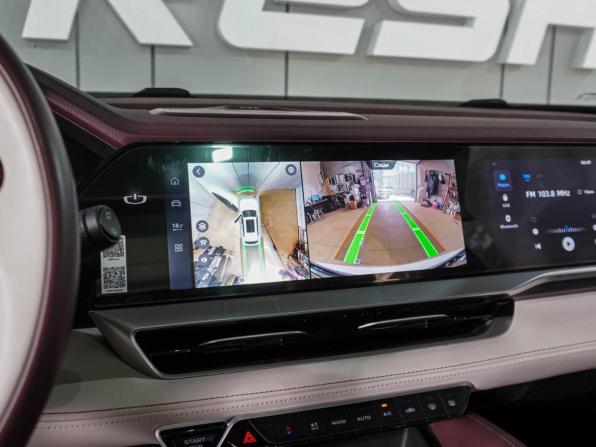 Geely Monjaro I с пробегом 2023 года, цена 2 849 000 рублей, 117949 км, внедорожник, Автокод Объявления