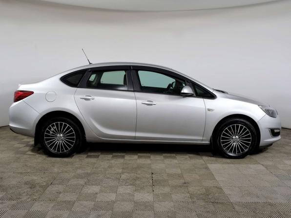 Opel Astra J Рестайлинг с пробегом 2013 года, цена 735 000 рублей, 154101 км, седан, Автокод Объявления