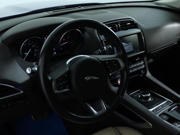Jaguar F-Pace I с пробегом 2018 года, цена 2 450 000 рублей, 147086 км, внедорожник, Автокод Объявления
