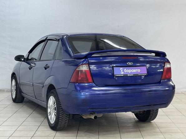 Ford Focus I Рестайлинг (North America) с пробегом 2004 года, цена 234 000 рублей, 178000 км, седан, Автокод Объявления