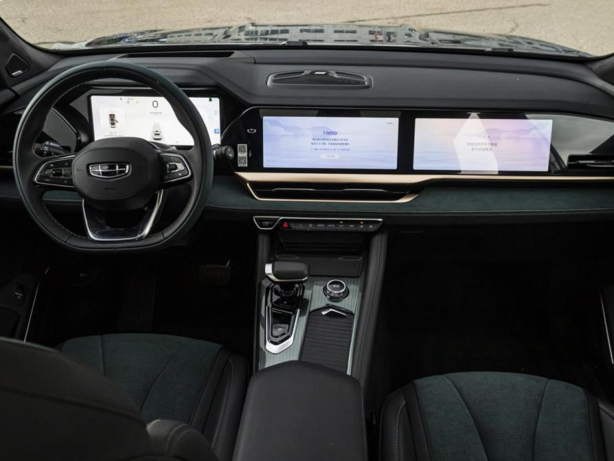Geely Monjaro I Москва  - изображение 13