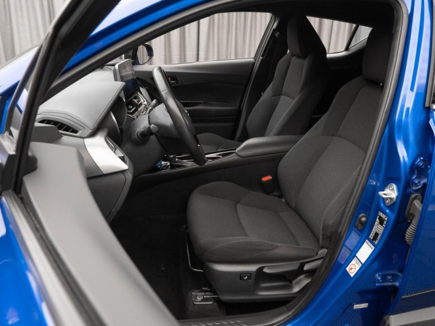 Toyota C-HR I Москва  - изображение 12