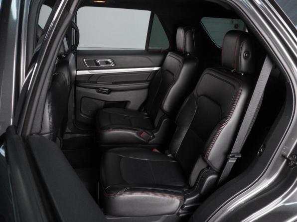 Ford Explorer V Рестайлинг с пробегом 2017 года, цена 2 950 000 рублей, 195173 км, внедорожник, Автокод Объявления